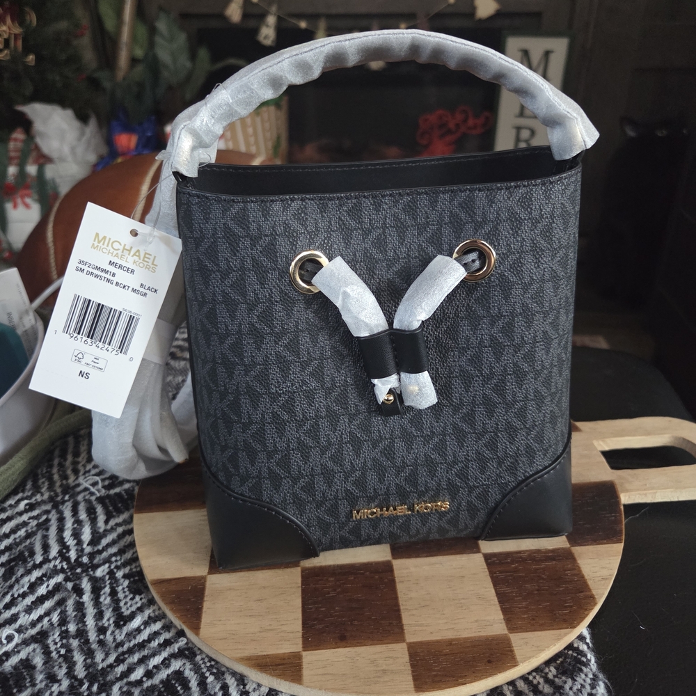 Michael Kors Mercer Small Logo Bucket Bag